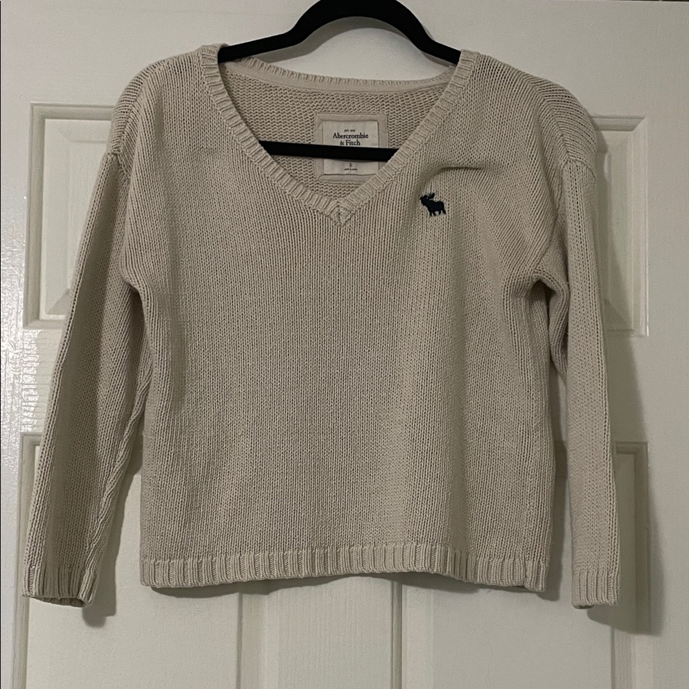 Abercrombie & Fitch Cream V-Neck Sweater